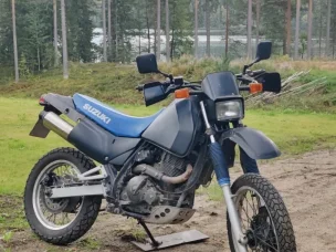 Suzuki DR