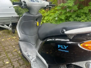 Piaggio Fly