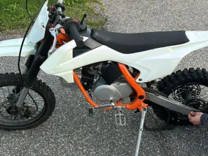 X-Motos Dirt Bike