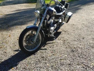 Suzuki VS