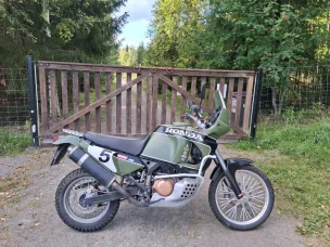 Honda XRV