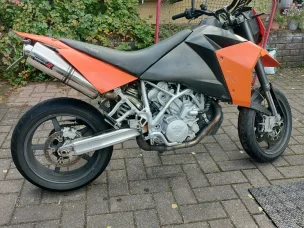 KTM 950