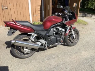 Yamaha FZS