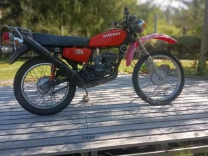 Suzuki TS