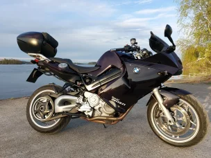 BMW F