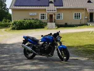 Kawasaki ZR-7