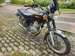 Yamaha SR
