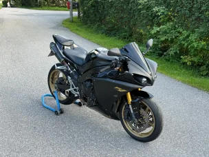 Yamaha YZF-R1