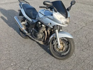 Kawasaki ZR-7S