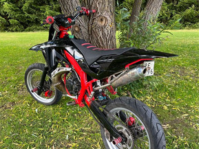 Aprilia SX