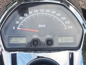 Suzuki VZR