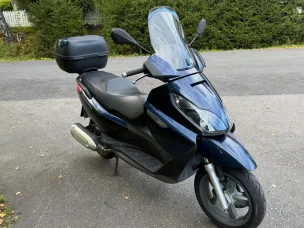 Piaggio X7
