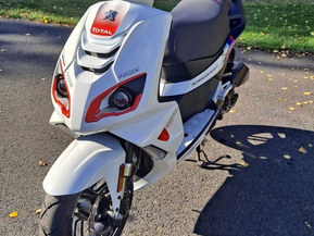 Peugeot Speedfight 4