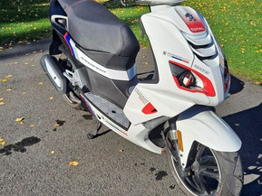 Peugeot Speedfight 4