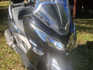 Kawasaki J300 ABS