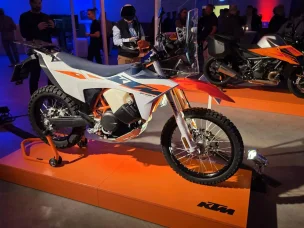 KTM 690