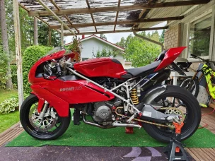 Ducati 749