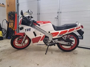 Yamaha TZR