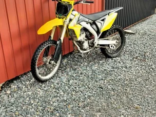 Suzuki RM-Z