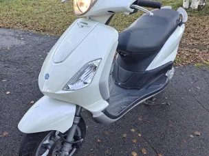 Piaggio Fly