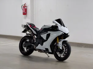 Yamaha YZF-R1
