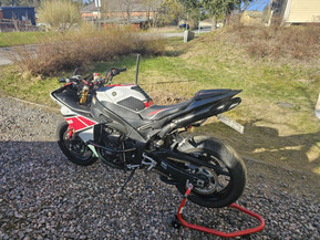Yamaha YZF-R1