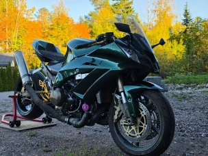 Kawasaki ZX-12R