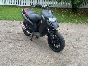 Aprilia SR