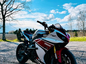 Yamaha YZF-R1