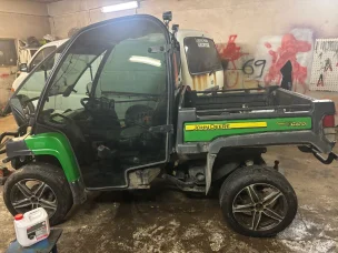 John Deere Gator