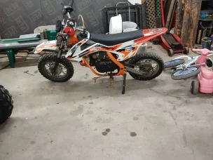 X-Motos Dirt Bike