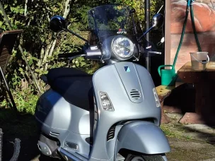 Vespa Granturismo