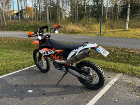 KTM 690