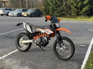 KTM 690