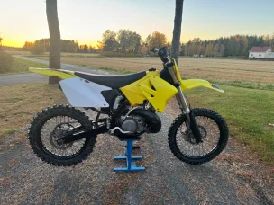 Suzuki RM