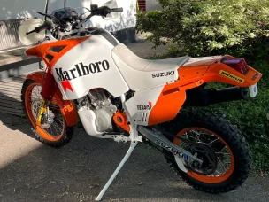 Suzuki DR