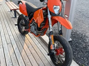 KTM 525