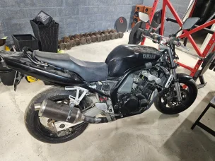 Yamaha FZS