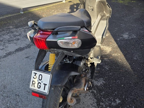 Aprilia SR