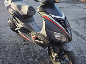 Aprilia SR