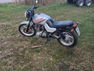 Suzuki Katana
