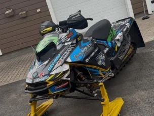 Ski-Doo RS
