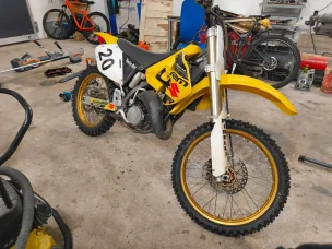 Suzuki RM