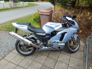 Kawasaki ZX-12R