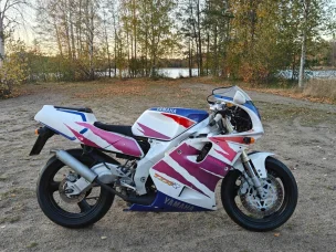 Yamaha TZR