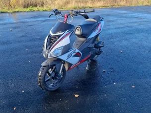 Aprilia SR