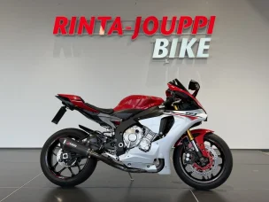 Yamaha YZF-R1