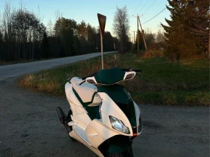Aprilia SR