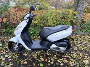 Peugeot Kisbee