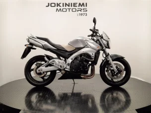 Suzuki GSR